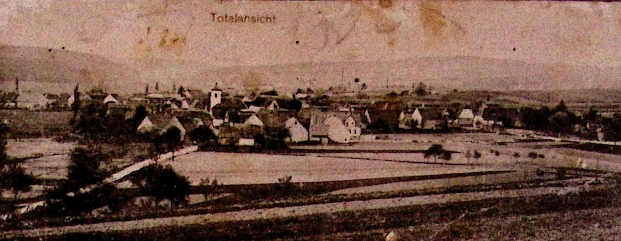 <div class=caption-wrap><div class=headline><p>Ortsansicht Wilferdingen</p></div><br /><div class=teaser>um 1900 - Buch 2 - Sammlung Kröner</div> </div>